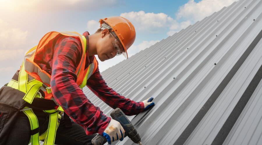 Professional Emergency Roof Repairs services in Quechee, VT
